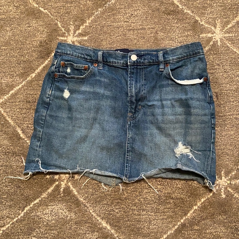 This is a jean skirt from GAP.